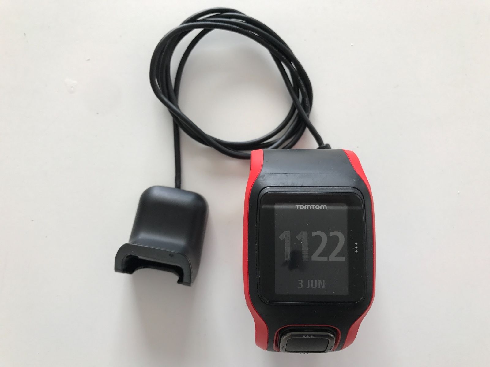 Tomtom Runner 1 rot schwarz GPS Puls Cardio GPS Uhr Aktivitätsuhr Fitness