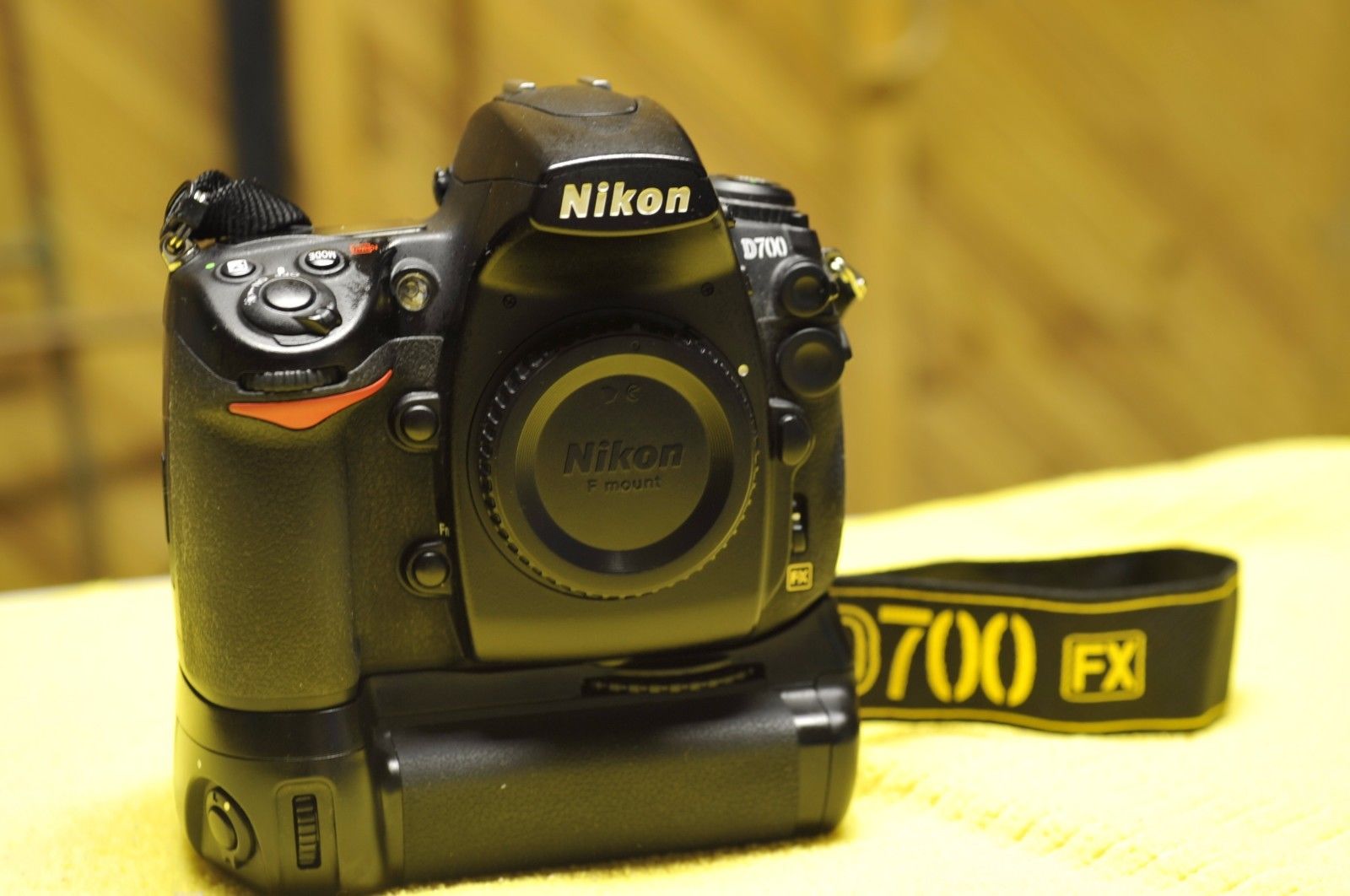 Nikon D D700 12.1MP Digital SLR Camera - Black (Body Only)