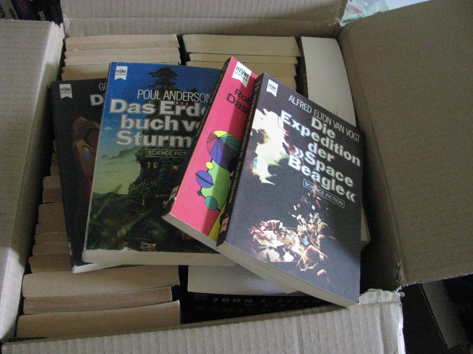 Sammlung SF und Fantasy Bücher ( c.c. 45 Stück )