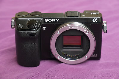 Sony Alpha NEX-7 24.3 MP Digitalkamera - Gehäuse wenig benutzt in OVP TOP !!!
