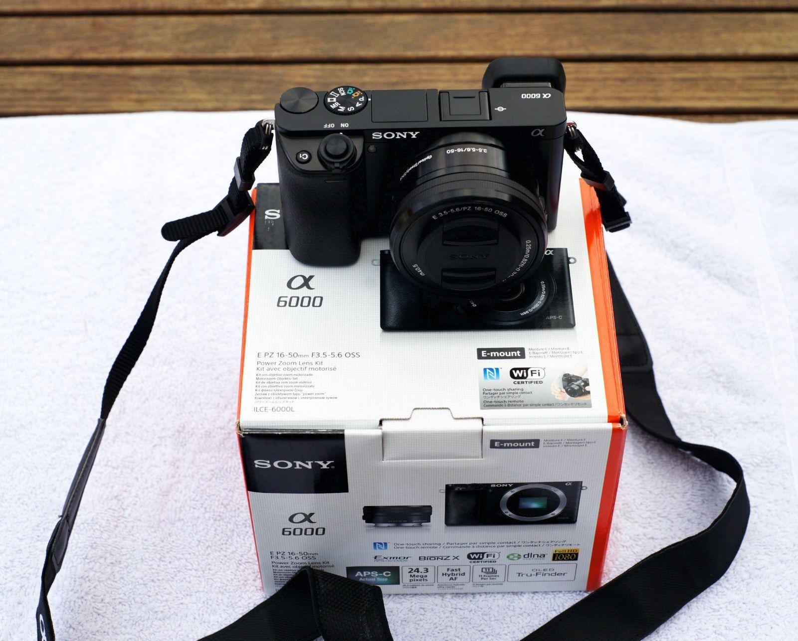 Sony Alpha 6000 24.3 MP SLR-Digitalkamera -Schwarz (Kit mit Objektiv SEL-P 1650)