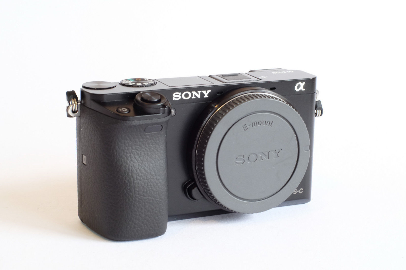 Sony Alpha ILCE-6000 24.3 MP Digitalkamera 