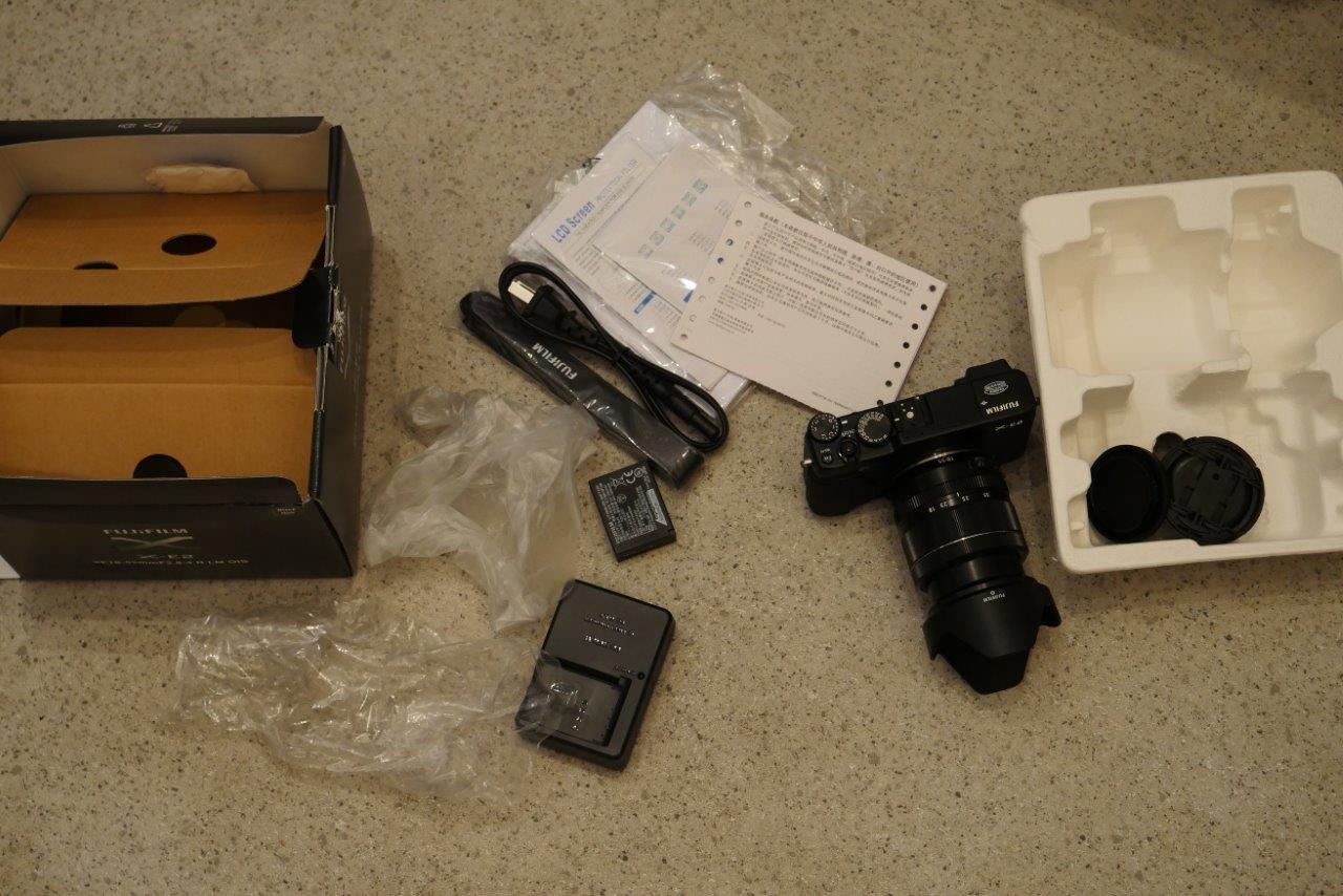NEUWERTIG Fujifilm X Series X-E2 Digitalkamera - Schwarz, Kit mit XF OIS 18-55