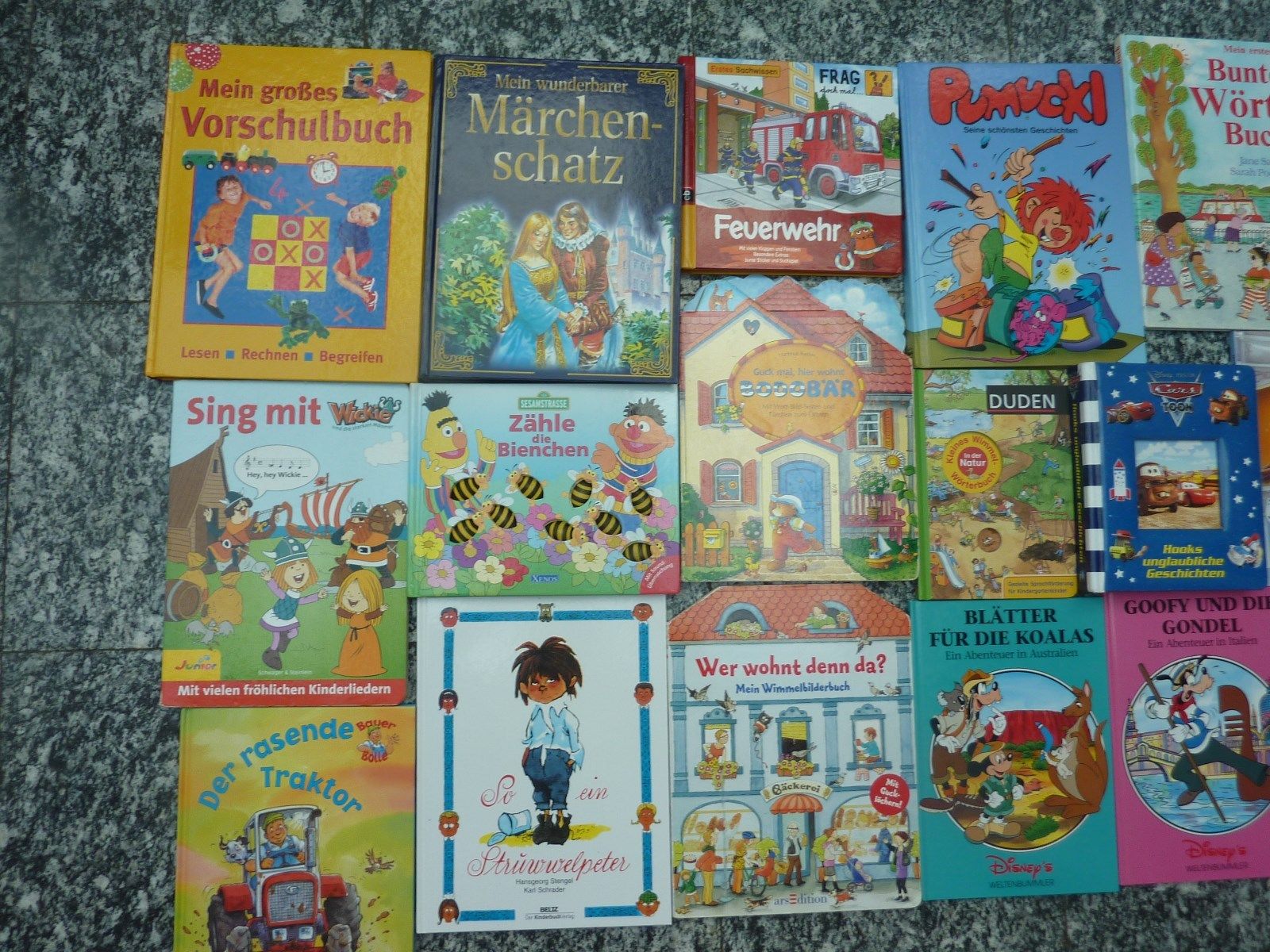 Kinderbücher Konvolut 21 Bücher  Disney, Cars Sesamstraße, Struwelpeter
