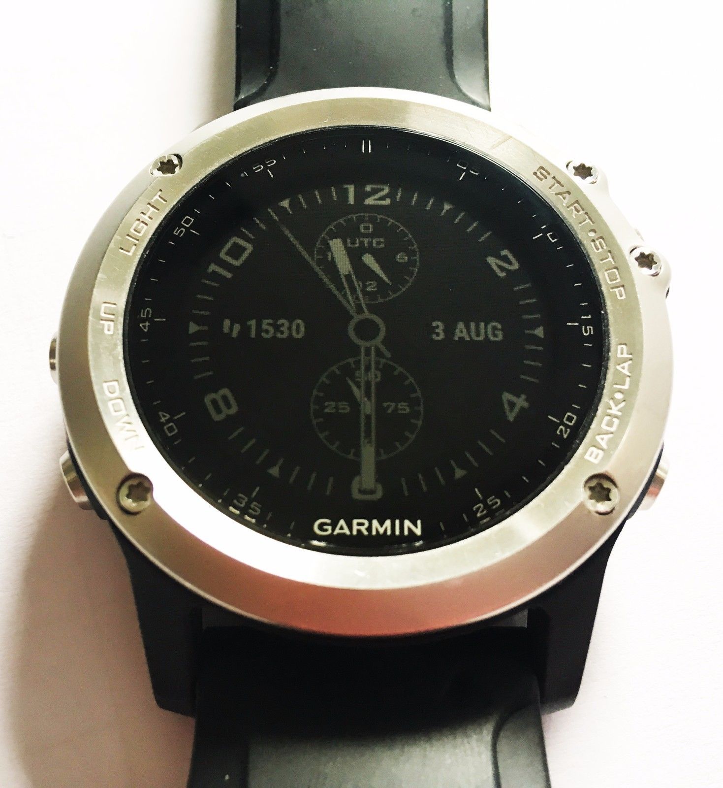 Garmin Fenix 3 HR Bluetooth Silber GPS-Multisportuhr mit Smartwatch-Funktionen