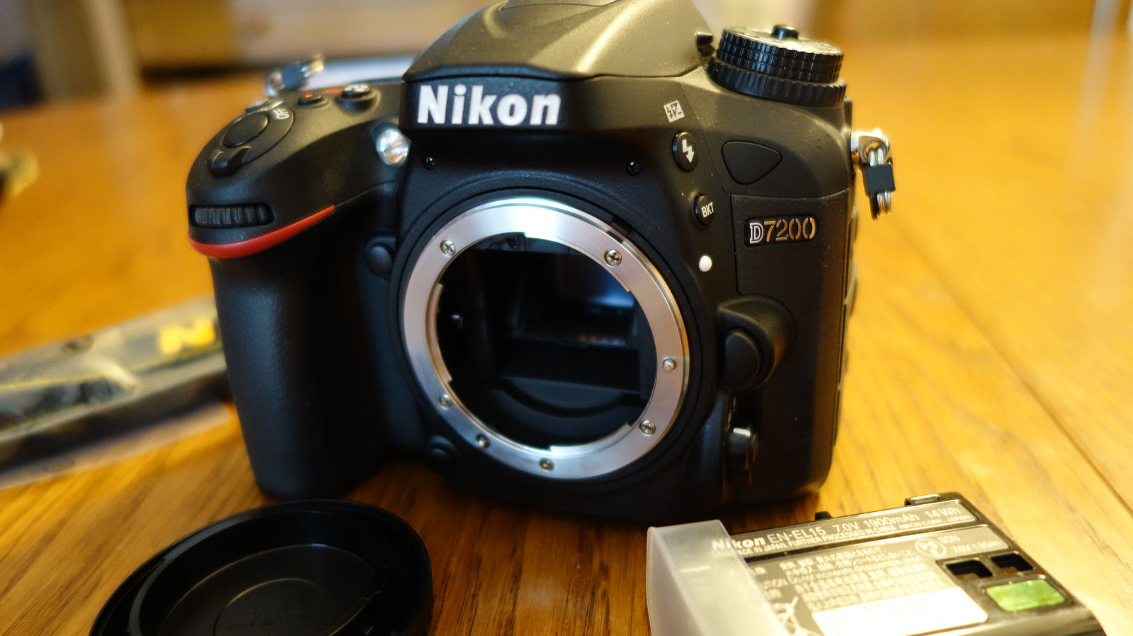 Spiegelreflexkamera Nikon D 7200 - NUR BODY