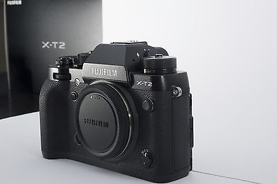 Fujifilm XT-2 • XT 2 •Digitalkamera Body Schwarz OVP