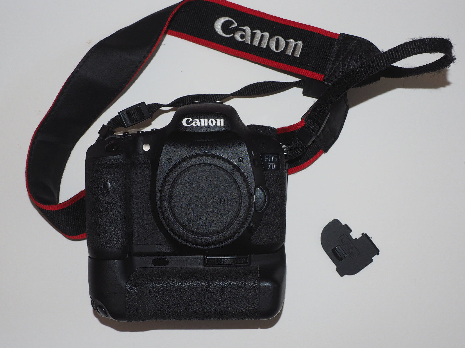 Canon EOS 7D 18.0 MP  Schwarz (Nur Gehäuse) + Batteriegriff Phottix