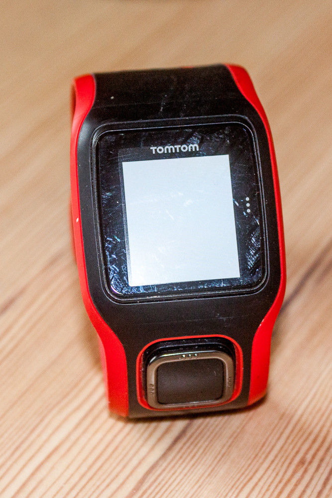 TomTom Runner Cardio GPS Sportuhr  mit integriertem Herzfrequenzmesser