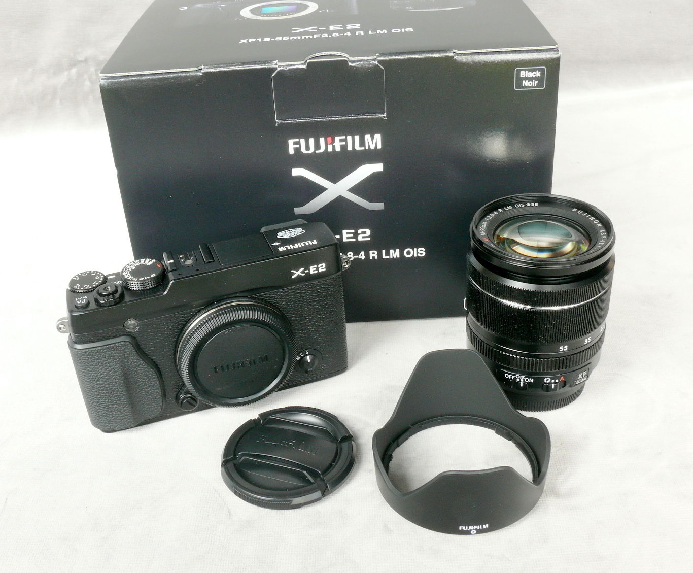 Fujifilm X-E2 16,3 MP Digital Kamera, Kit mit XF 18-55 F2,8-4,0, neu, OVP. 