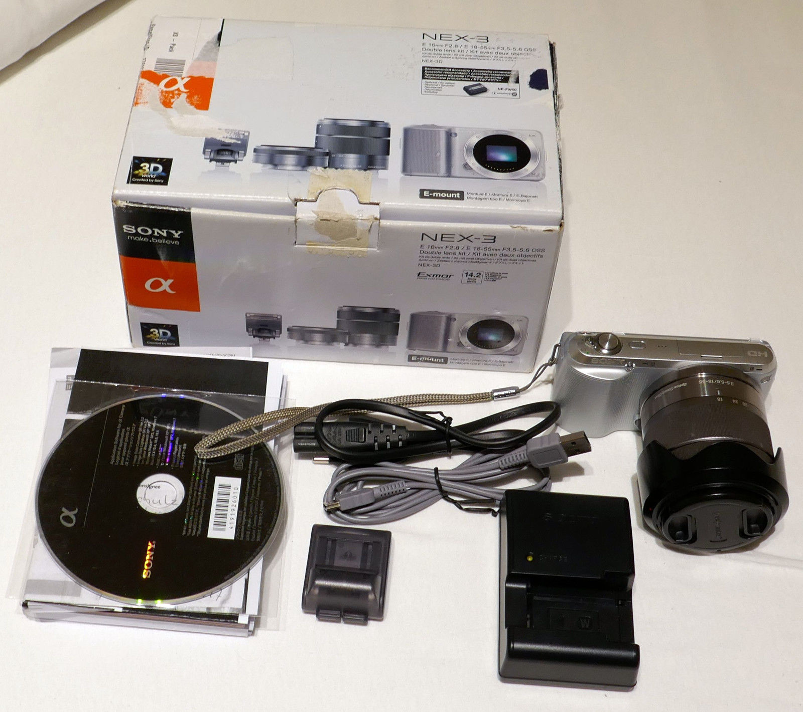 Sony Alpha NEX-C3 16.5 MP Digital Camera Kit SEL18-55mm F3.5-5.6 OSS Objektiv