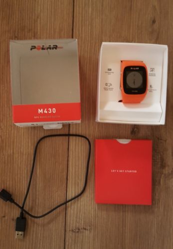 Polar Laufcomputer GPS-Uhr Herzfrequenzmesser M430 Rechnung vom 3.8.17 Garantie