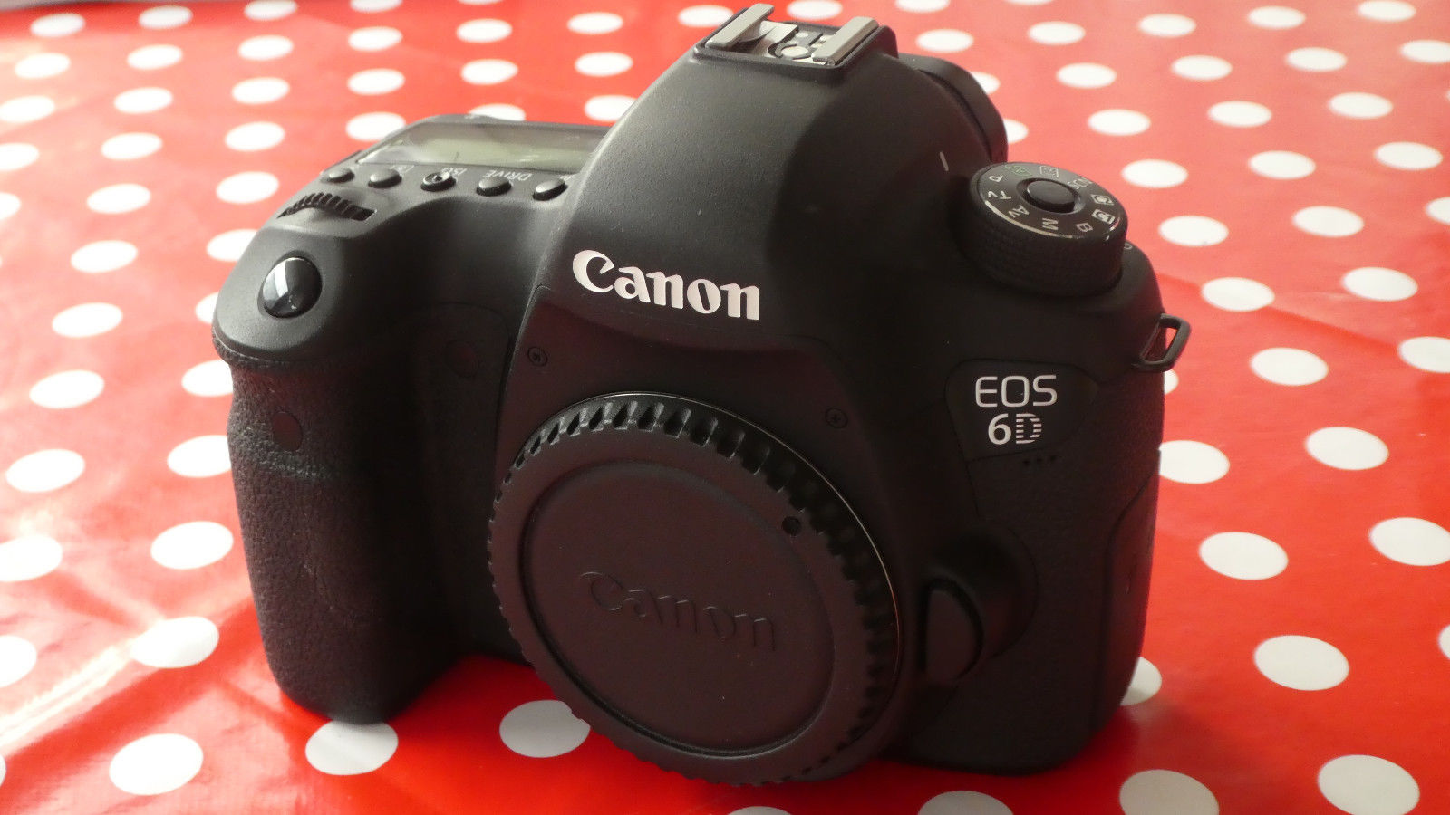Canon EOS 6D Gehäuse/ BODY,  Vollformat Spiegelreflex, DSLR 20,2 MP schwarz, OVP