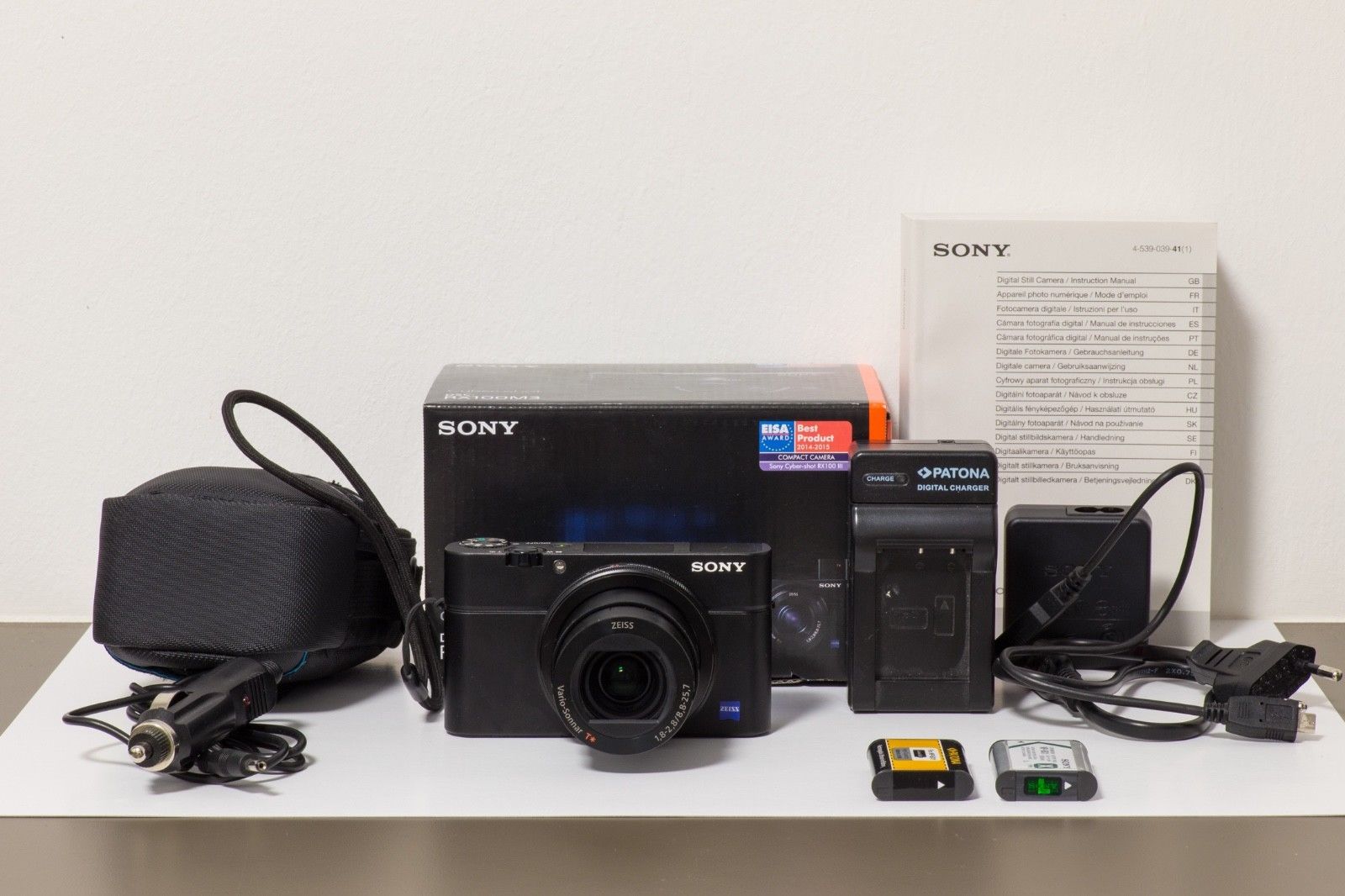 Sony RX100 M3 III Kamera mit Zubehörpaket