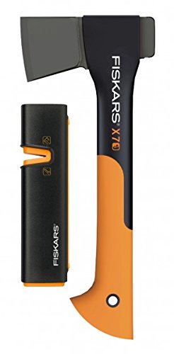 Fiskars Universalaxt X7-XS inklusive Axt- und Messerschärfer, schwarz / orange, 37,6 x 17 x 3,7 cm, 1020183