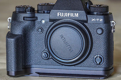 Fujifilm X-T2 Body schwarz, neuwertig, 18 Monate Garantie
