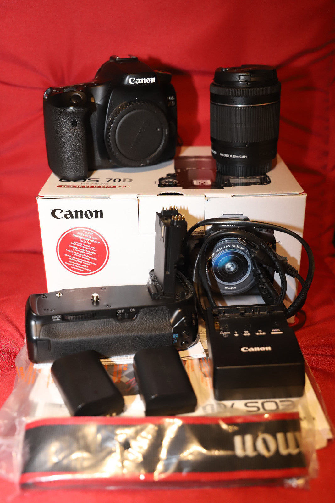 Canon EOS 70D 20.2 MP SLR-Digitalkamera - Schwarz (Kit m/ EF-S 18-55mm f/3.5-5.6