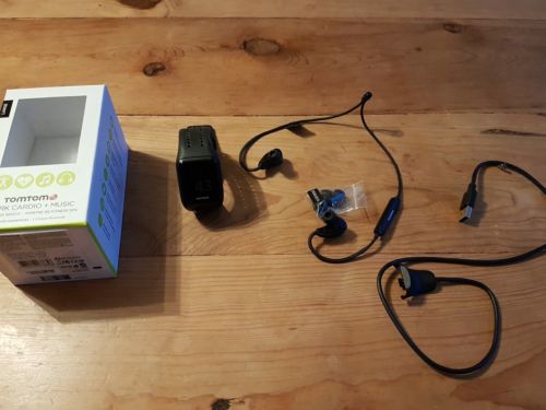 TomTom RUNNER 3 Cardio + Music + Bluetooth Kopfhörer Fitness Tracker Uhr gebrauc