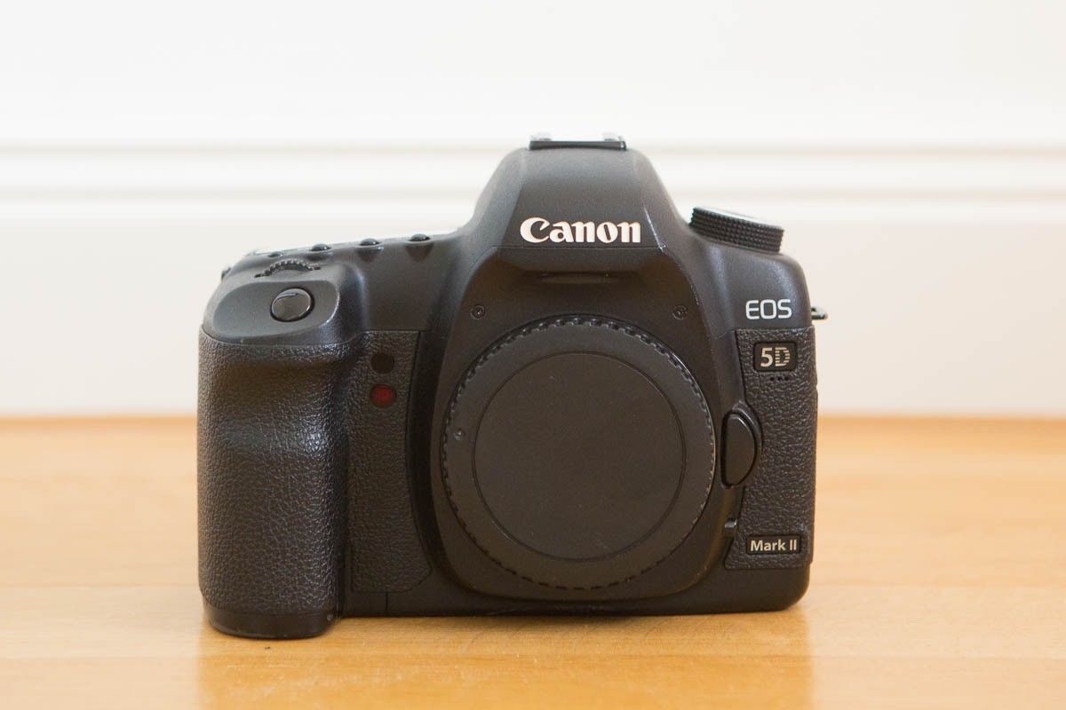 Canon EOS 5D Mark II 21,1 MP Digitalkamera 5D II 2