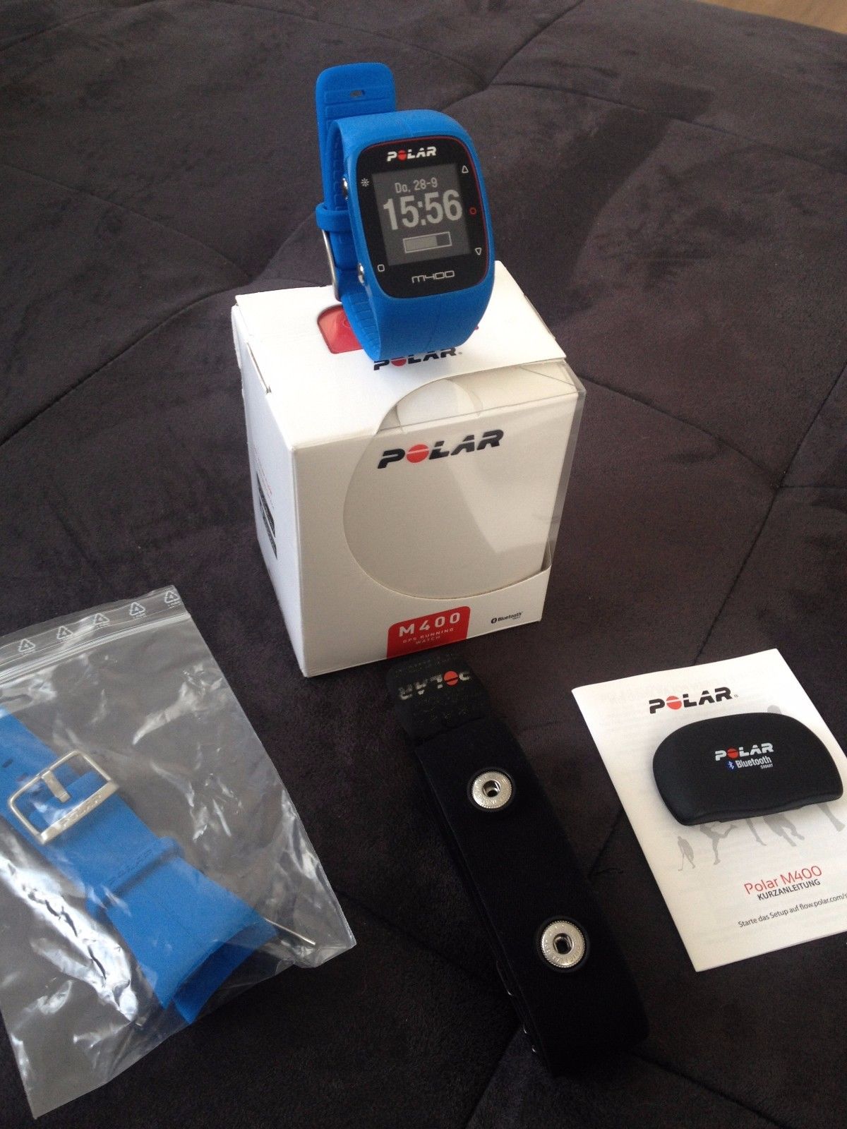 POLAR M400 GPS-Laufuhr Sportuhr Blau gebraucht Brustgurt+Sensor+Ersatzarmband