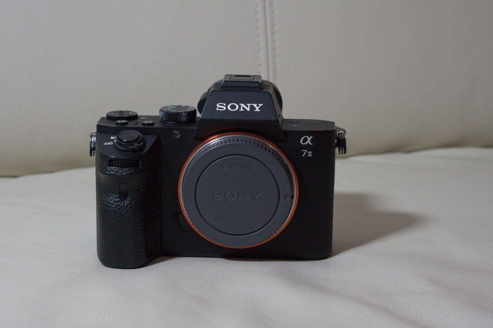 Sony Alpha ILCE-7M2 24.3 MP - A7 II - Body only