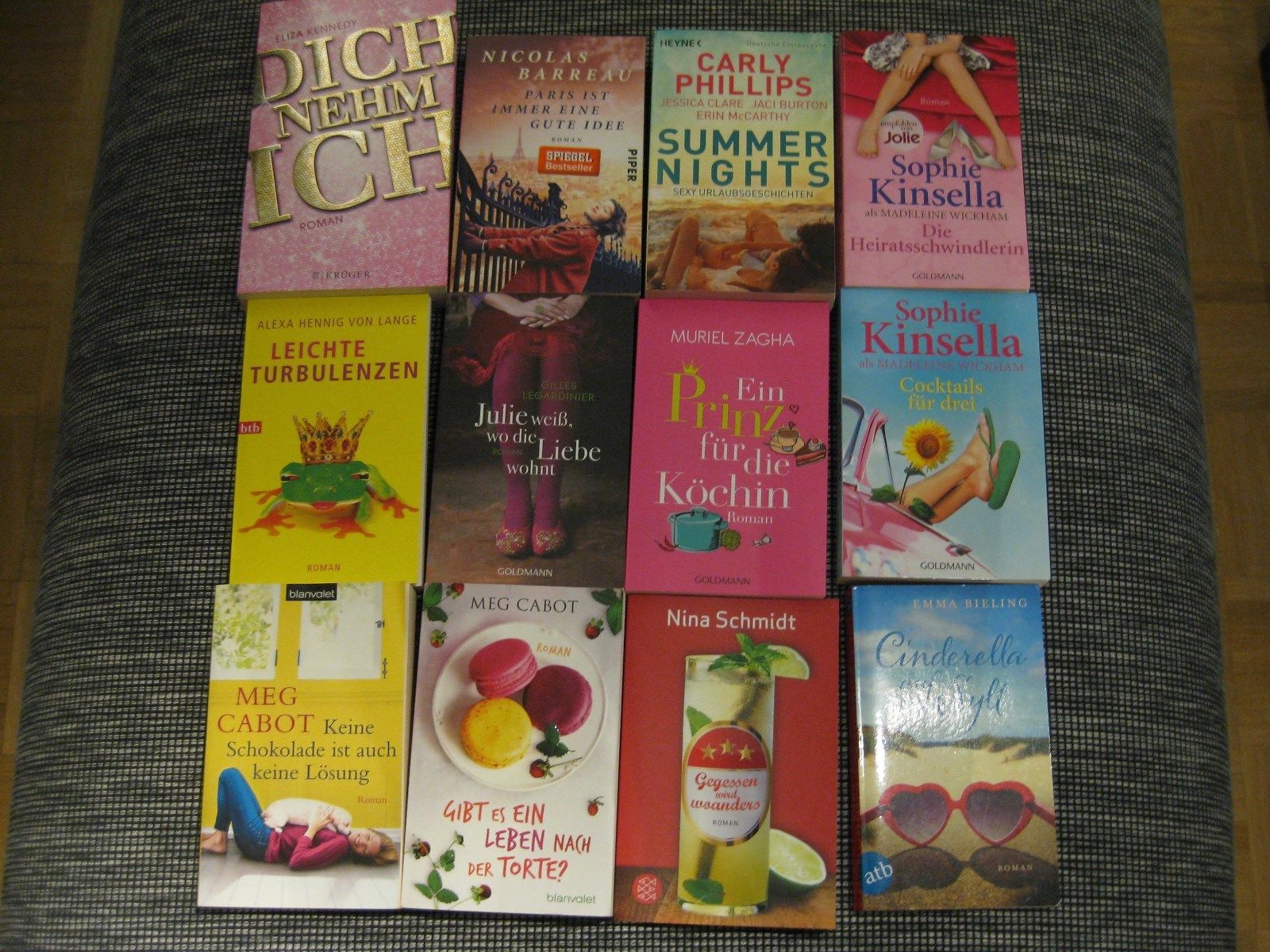 12 Bücher - Bücherpaket Frauenromane/Liebesromane von versch. Autoren
