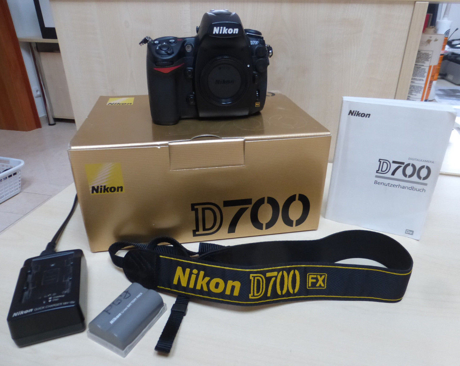 Nikon D700, D 700 Gehäuse, 8.400 Auslösungen (Top-Zustand) DSLR, FX, 