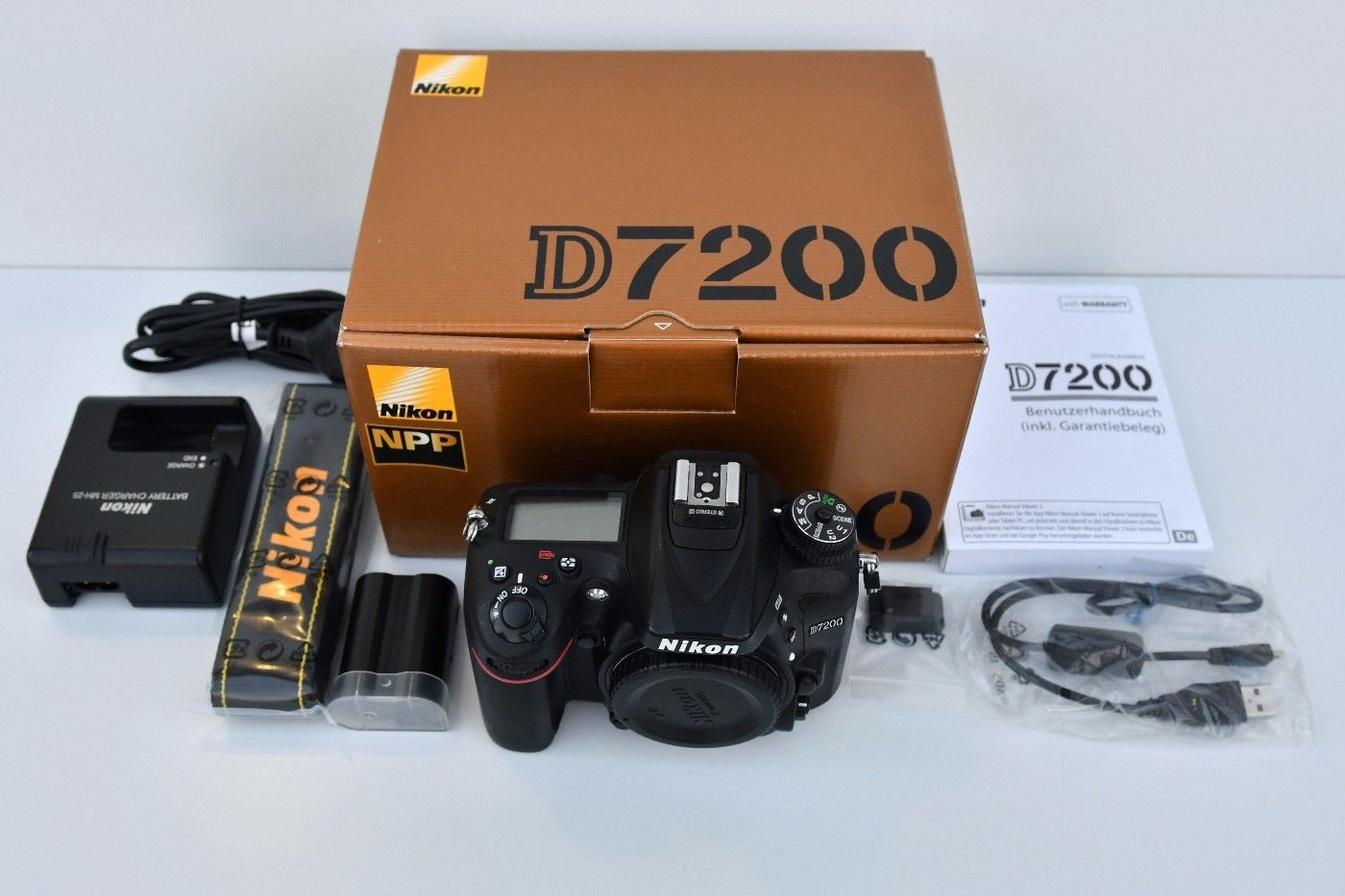 Nikon D7200 24.2 MP SLR-Digitalkamera (nur Gehäuse) Top Zustand