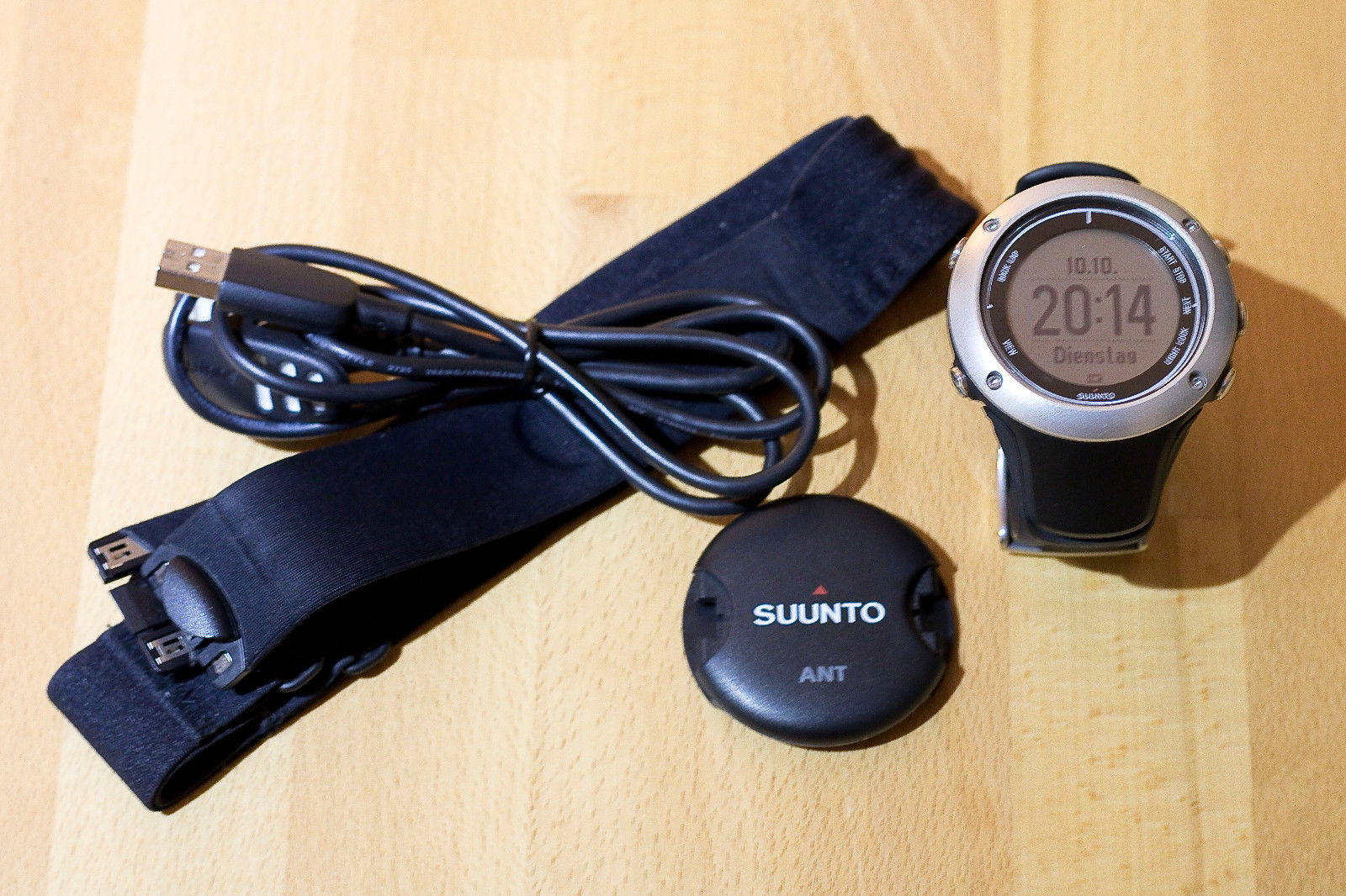 Suunto Ambit 2 S mit HR-Brustgurt, Sportuhr, Multifunktionsuhr, GPS, Navigation
