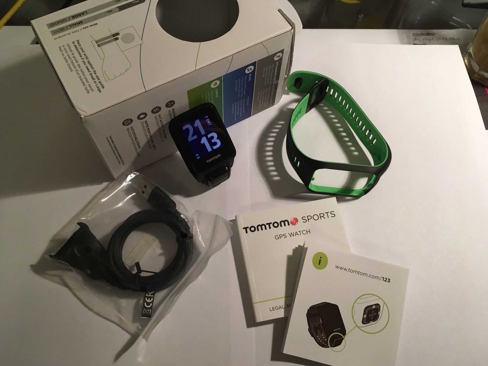TomTom Runner 3 Music GPS Watch - Sportuhr - schwarz/grün - neues Armband in L
