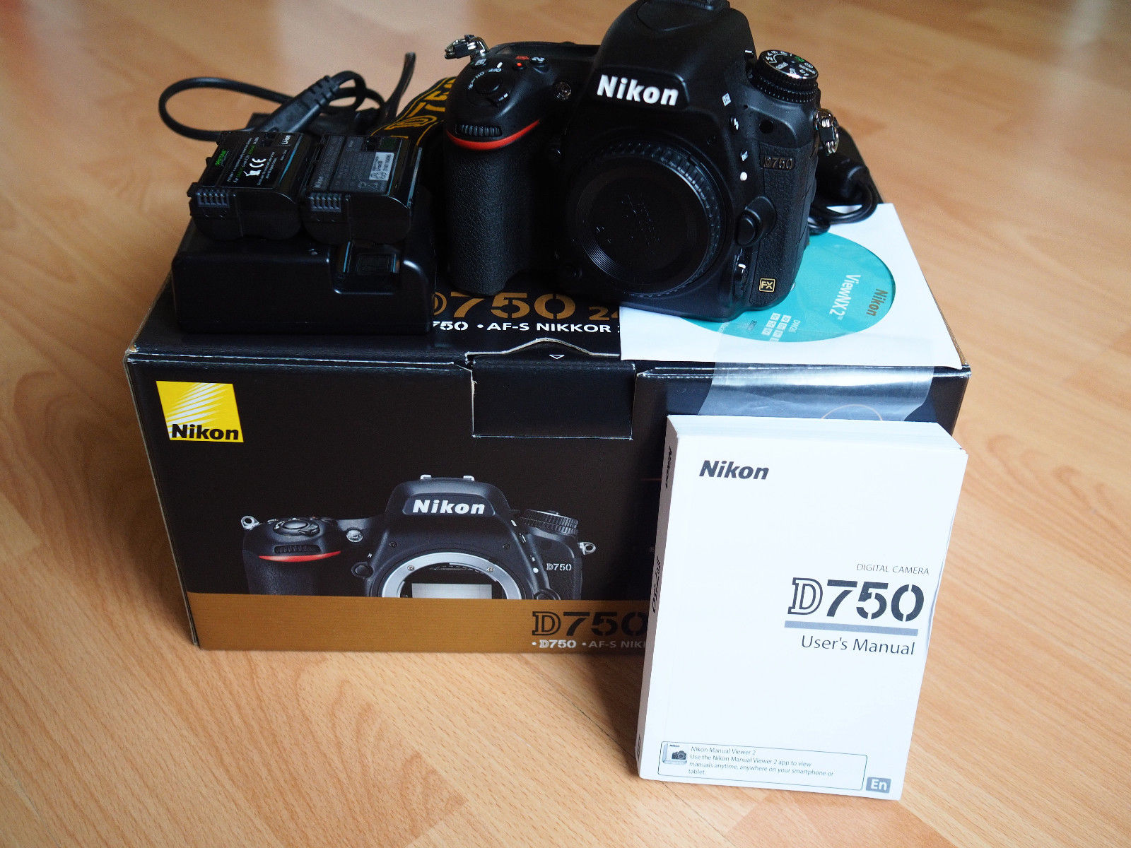 Nikon  D750 24.3 MP SLR-Digitalkamera - Schwarz (Nur Gehäuse)