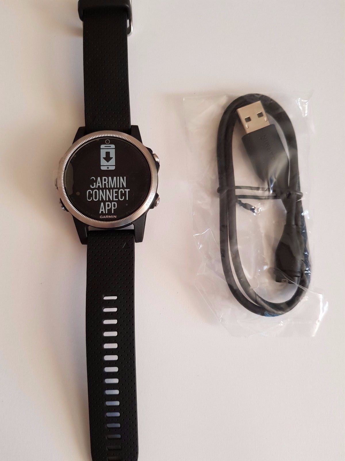 GARMIN FENIX 5S GPS Multisport Uhr Smartwatch Pulsmessung Edelstahl Silber/Black