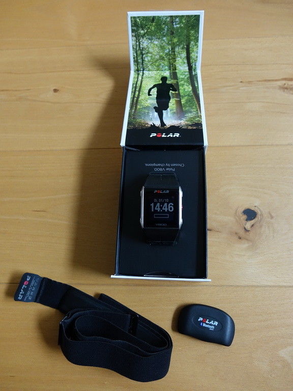 Polar V800 GPS-Sportuhr mit Brustgurt + Laufsensor + Sensoren fürs Fahrrad