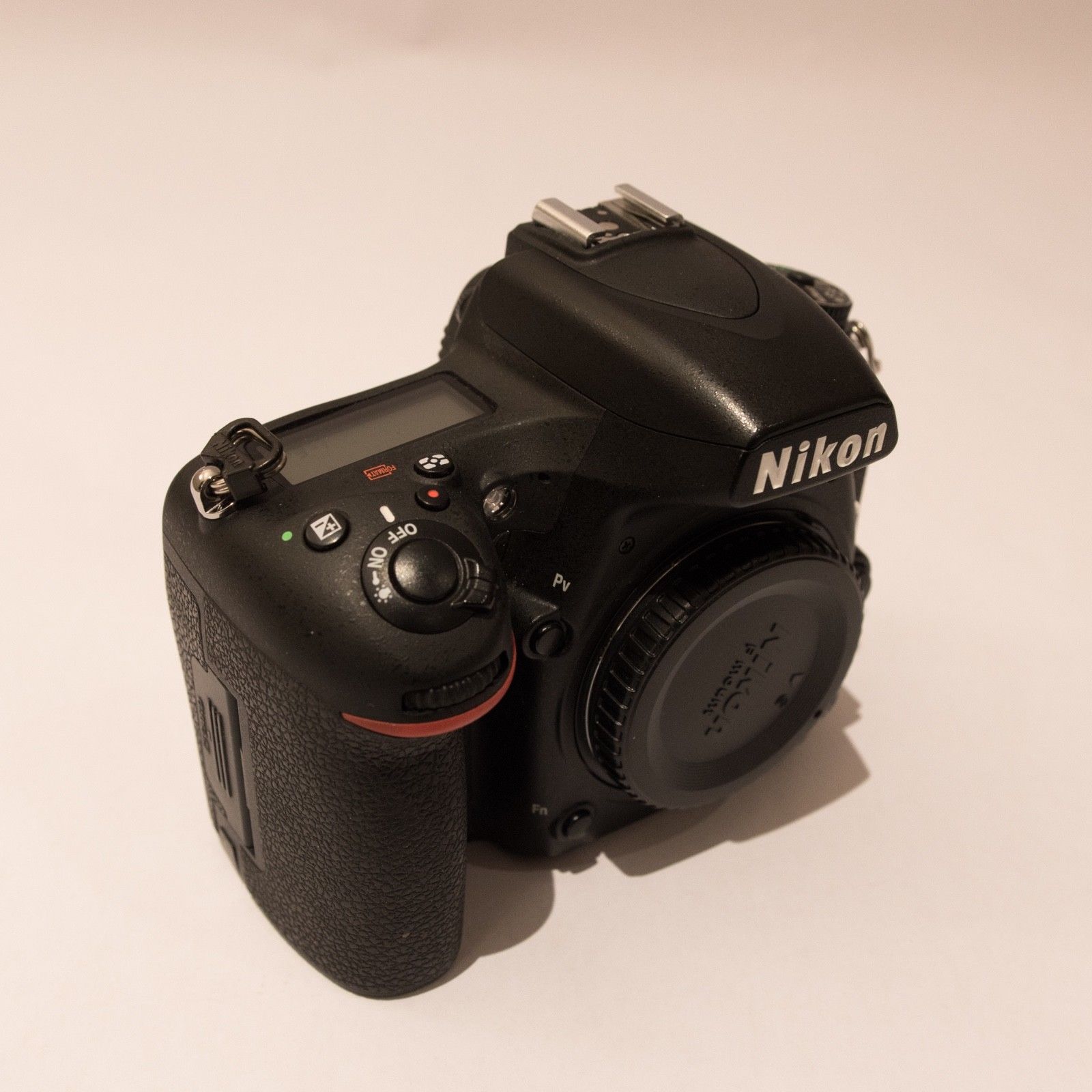 Nikon D750 24.3 MP Digitalkamera (Nur Gehäuse) 