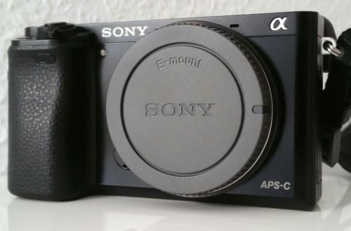 Sony Alpha ILCE-6000 24.3 MP Digitalkamera - Schwarz (Nur Gehäuse)  TOP