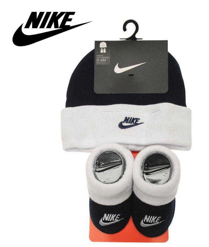 Nike Baby Debut Set Geschenk Schuhe Socken Mütze Newborn Jungen Gr.0-6 Monate