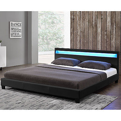 Polsterbett Kunstlederbett Doppelbett mit LED Bettgestell schwarz 140 x 200 cm