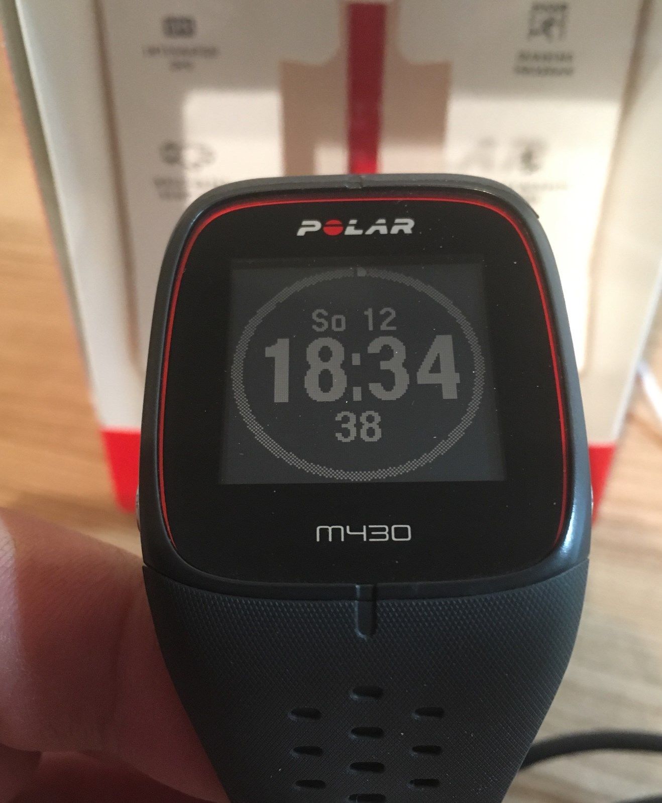 Polar M430 GPS Uhr mit HF Messung am Handgelenk Schwarz