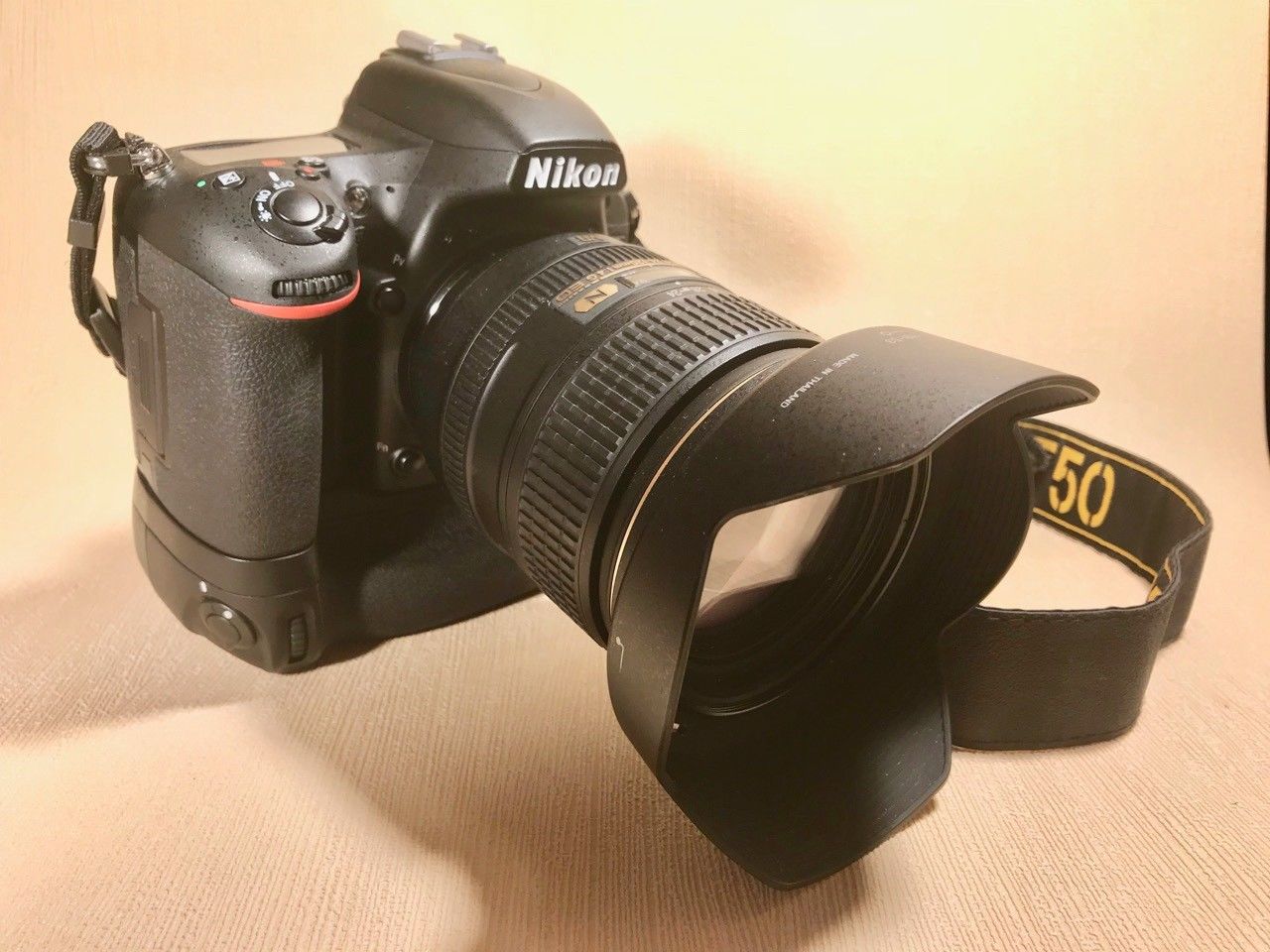 Nikon D D750 24.3MP Digitalkamera - Schwarz (Kit mit AF-S VR 24-120mm Objektiv)