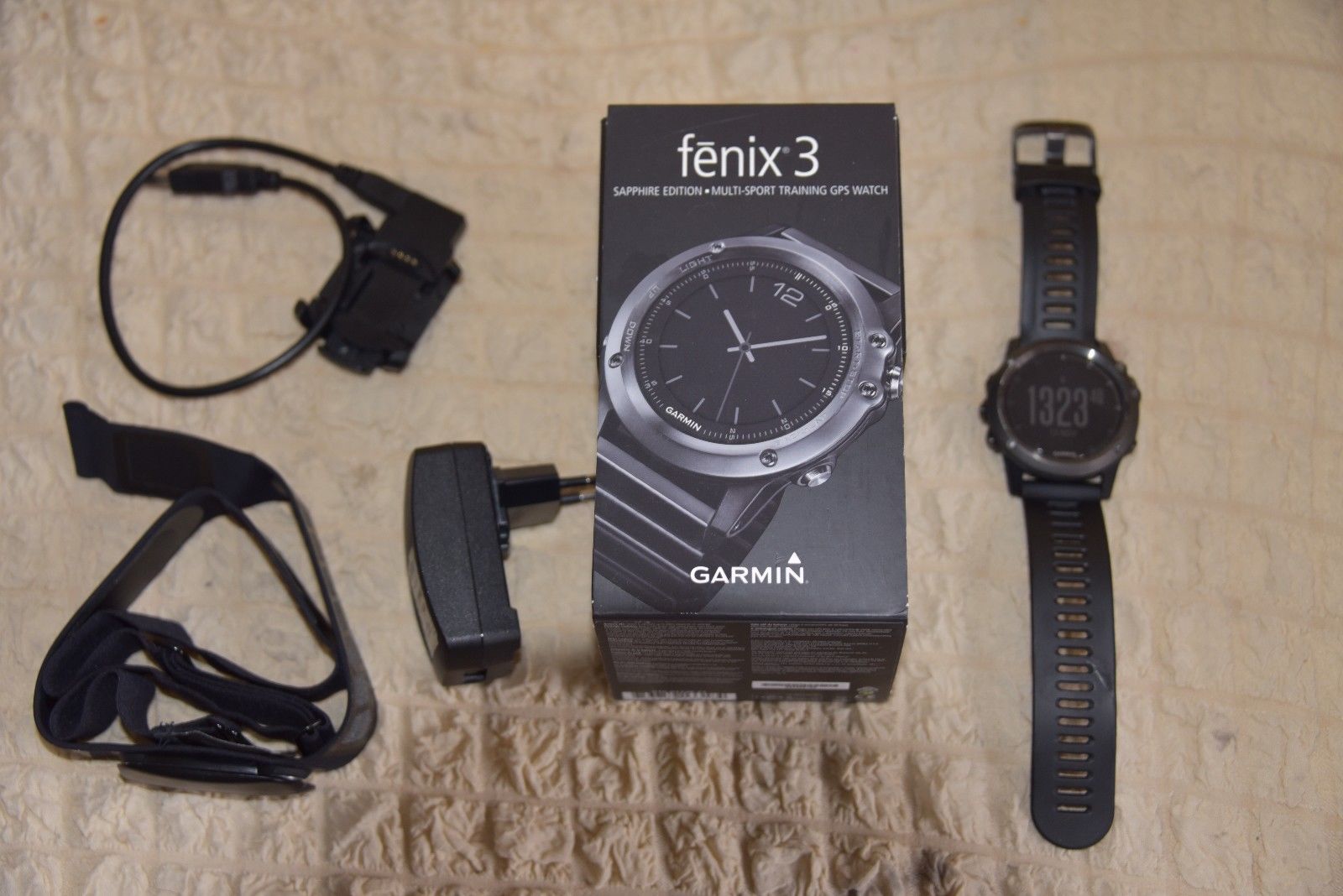 GARMIN fenix 3 HR Saphir, GPS Multisportuhr, Schwarz Bluetooth WLAN Smartwatch
