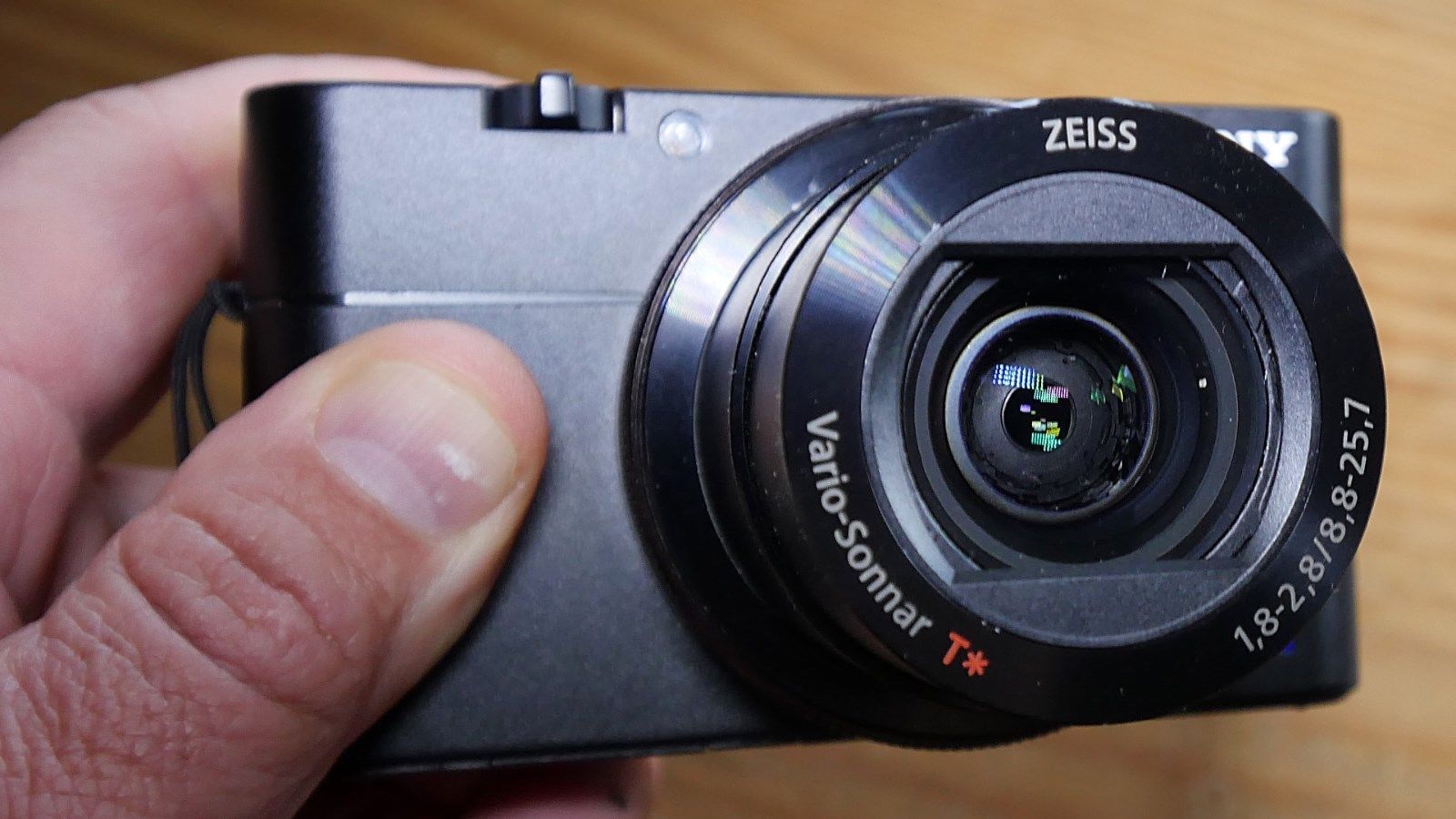 Kompaktkamera Sony Cybershot DSC-RX100 V  wenig genutzt
