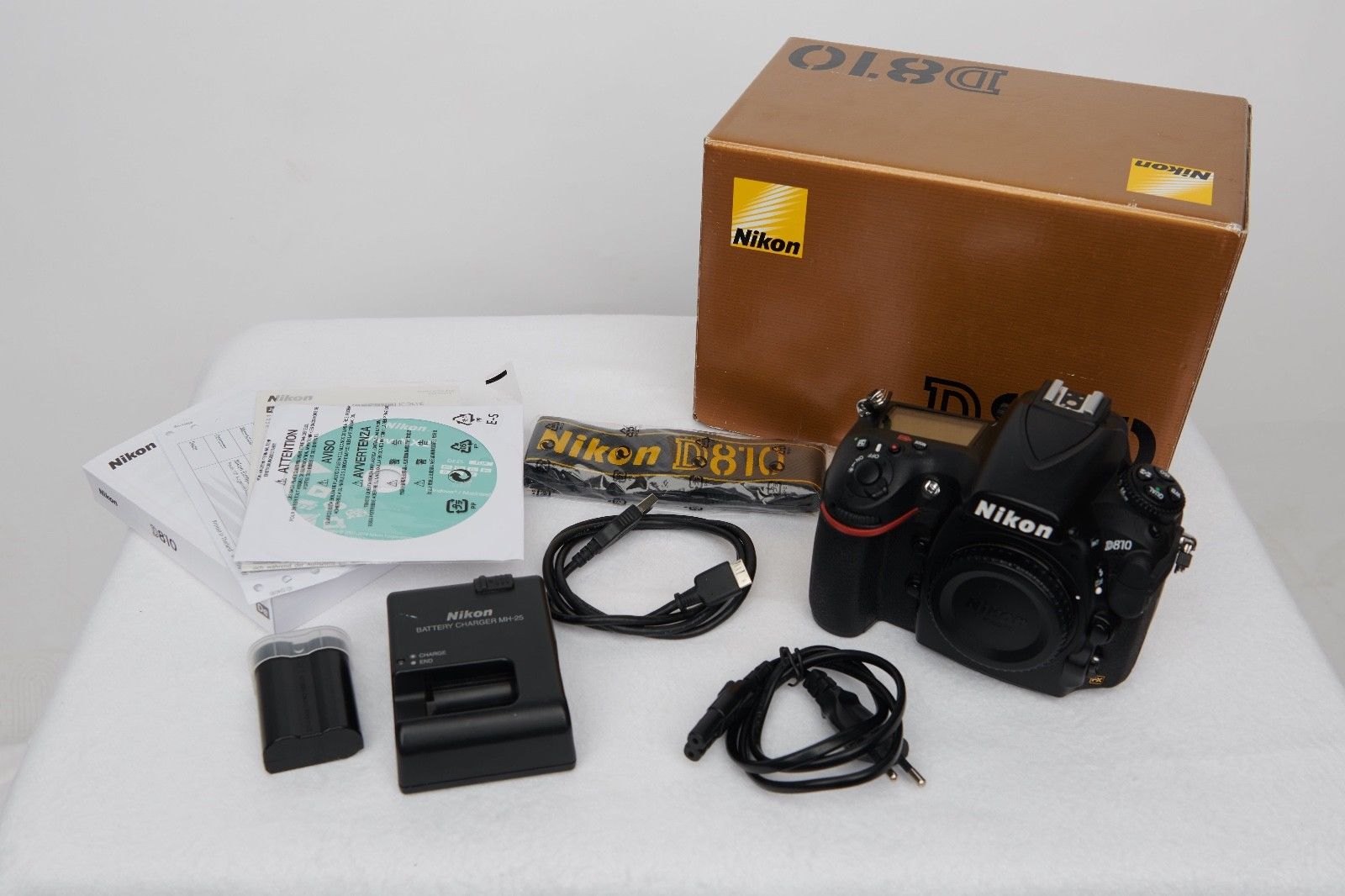 Nikon D810 36.3MP (Nur Gehäuse)