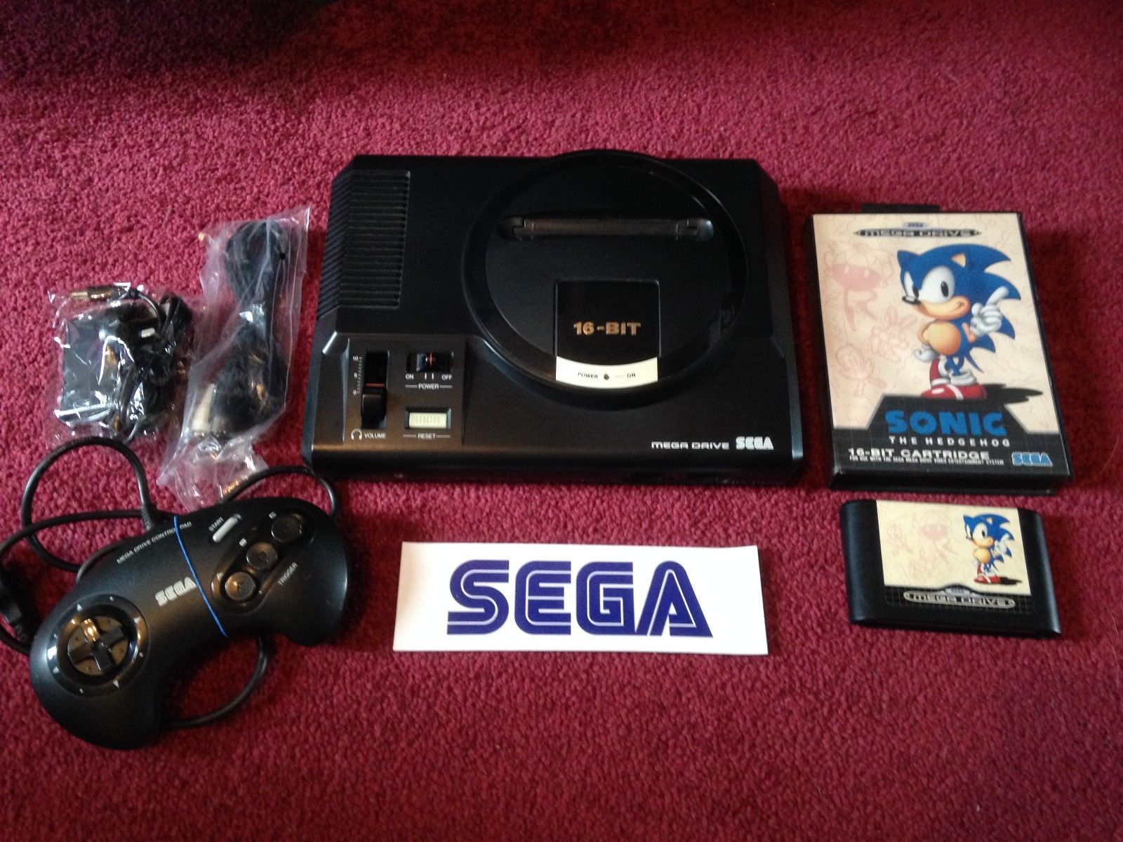SEGA MEGA DRIVE MK 1 Console Bundle Lot Official Pad + Sonic Cleaned + Tested
