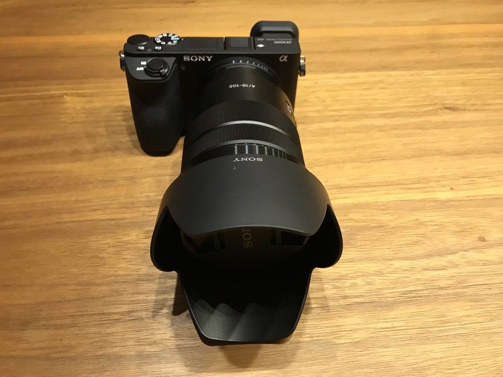 Sony Alpha 6500 APS-C E-Mount Systemkamera mit Objektiv 18-105 mm F4 G OSS
