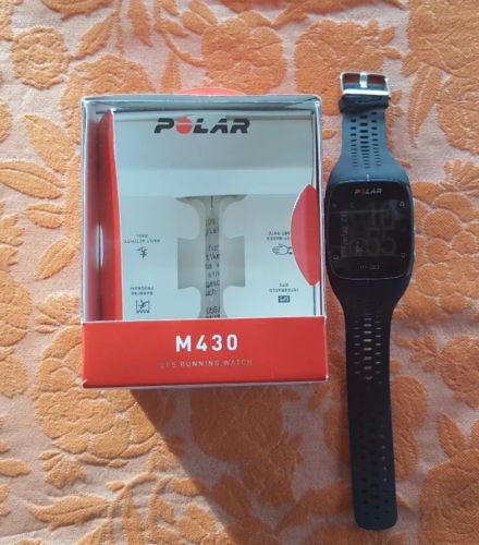 Polar M 430 Uhr GPS- Multisport- Smatwatch mit HF Messung am Handgelek