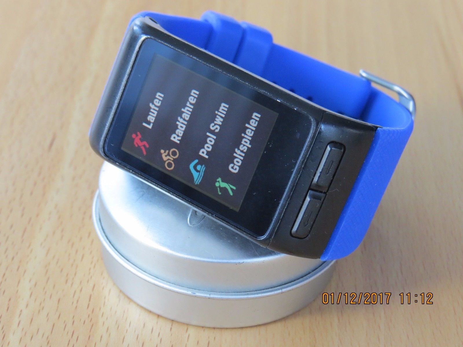 Garmin  Vivoactive HR  GPS Sport-Smart-Watch  4 Wechselbänder  Größe XL