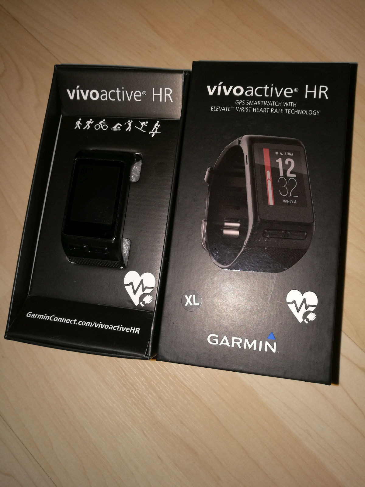 Garmin Vivoactive HR XL GPS Smartwatch