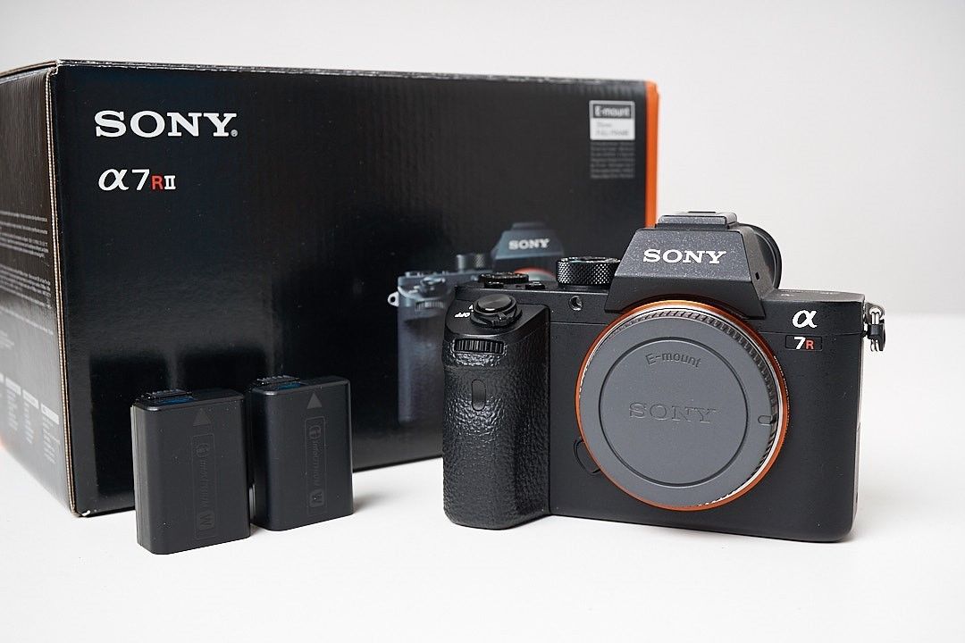 Sony Alpha ILCE-7RM2 a7r II 42,4 MP Digitalkamera 