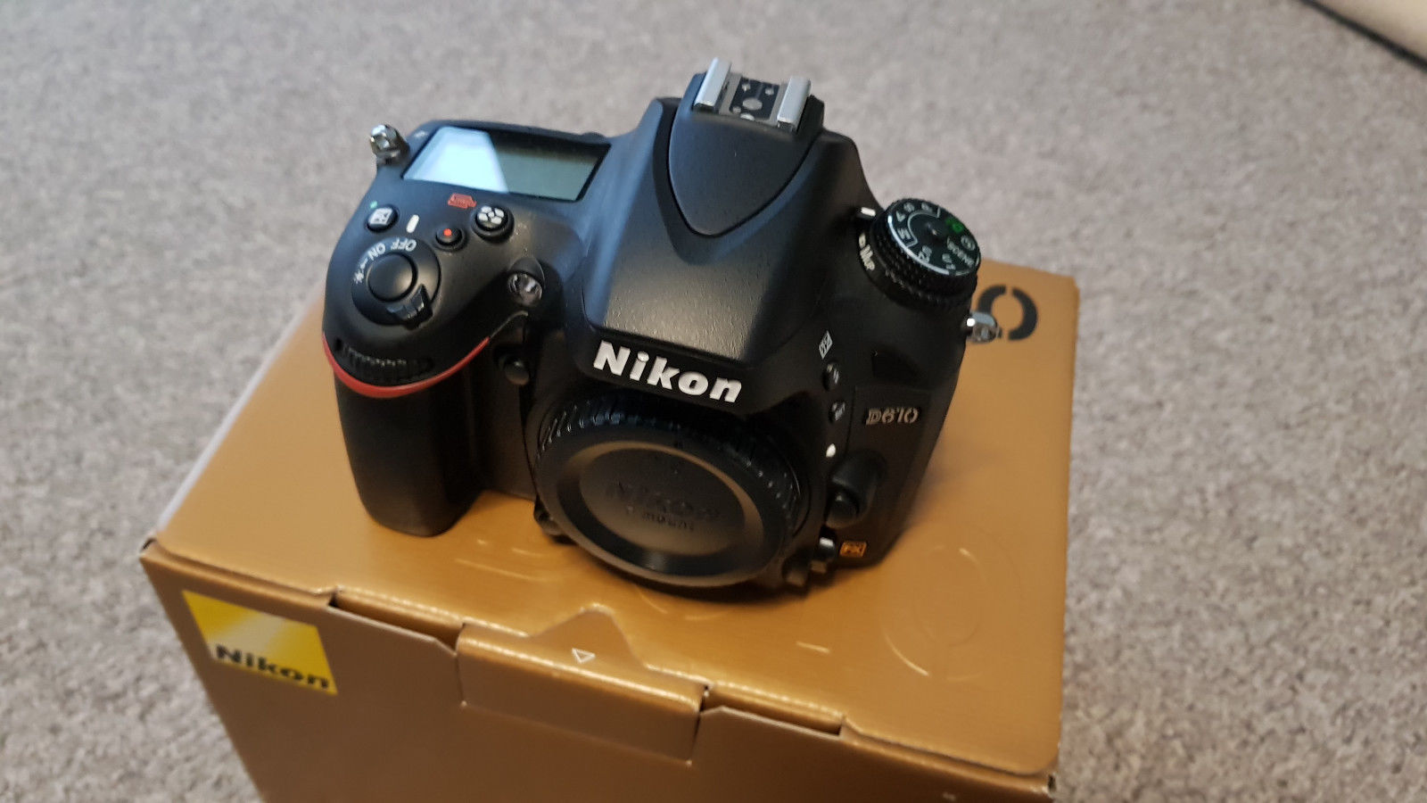Nikon D D610 24.3 MP SLR-Digitalkamera - super Zustand - in OVP