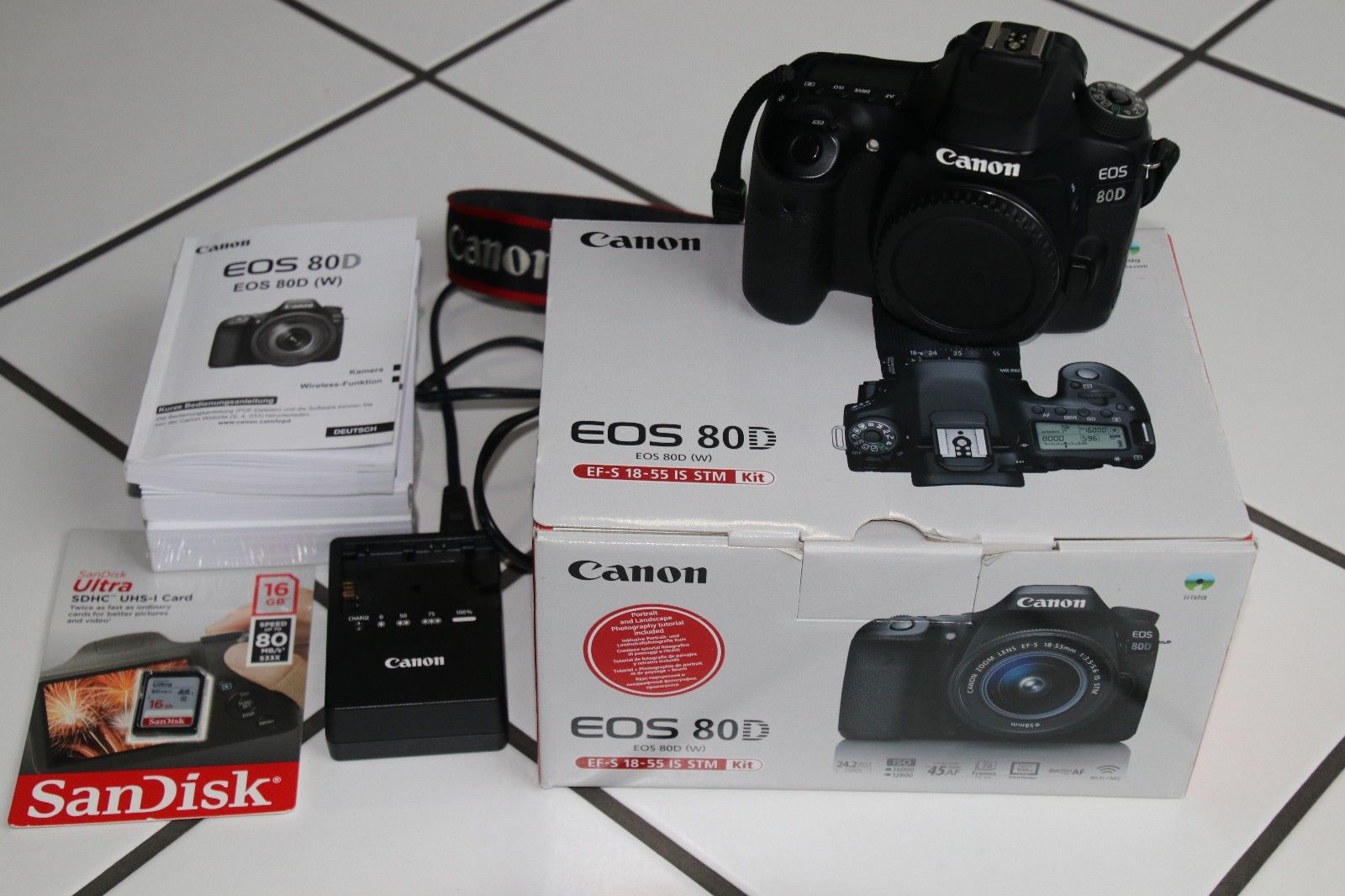 Canon EOS 80D Gehäuse/Body + Zubehörpaket mit SD-Karte, Stativ usw. guter Zust.